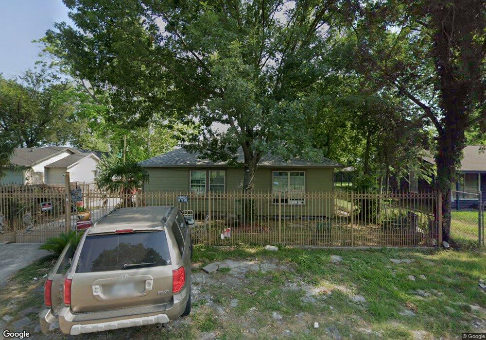 3930 Cedar Hill Ln, Houston, TX 77093 - photo 1