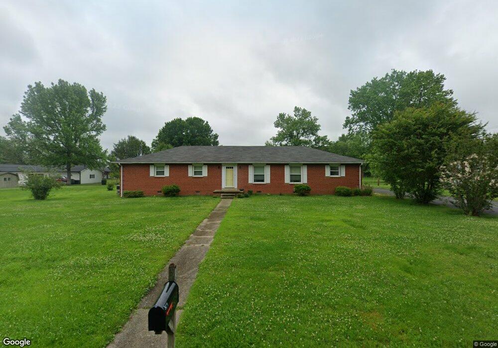 304 Cloverdale Rd, Shelbyville, TN 37160 - photo 1