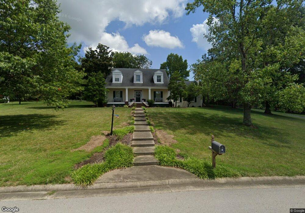 825 Southgate Dr, Harrodsburg, KY 40330 - photo 1