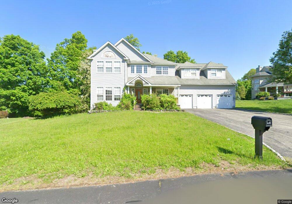 15 Acorn Ct, Wappingers Falls, NY 12590 - photo 1