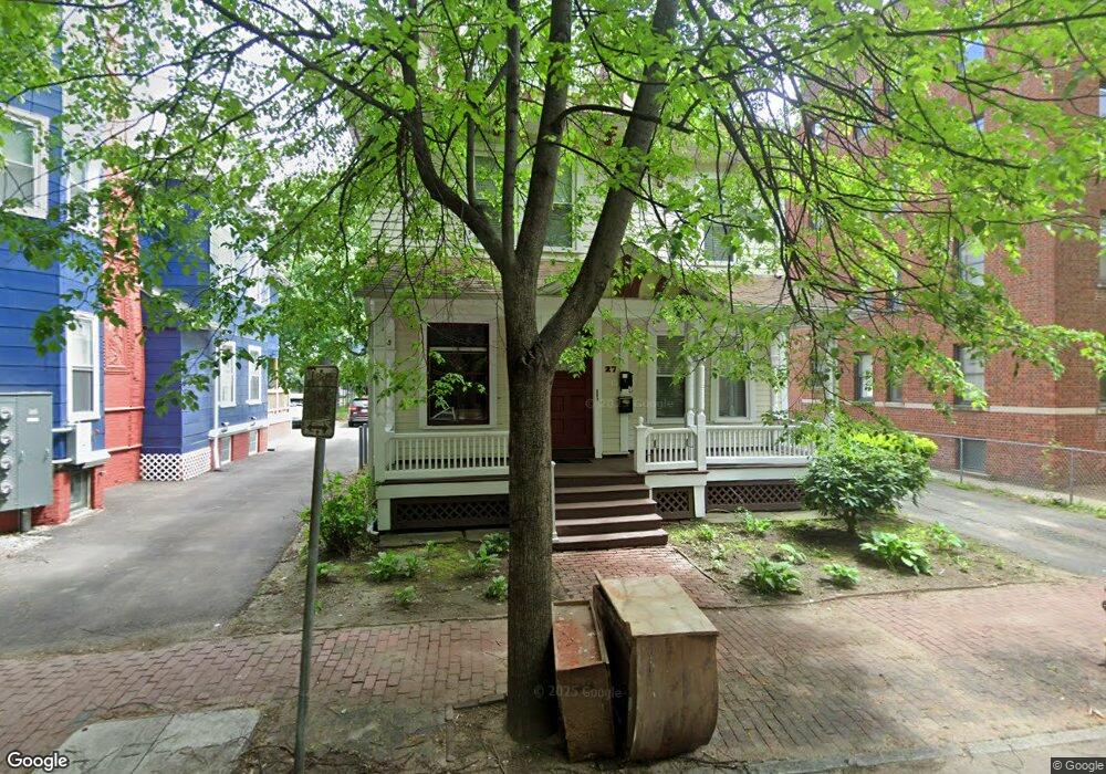 27 Salem St unit 3, Springfield, MA 01105 - photo 1