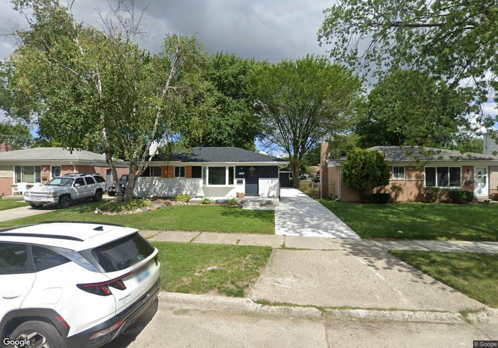 30645 Underwood Dr, Roseville, MI 48066 - photo 1