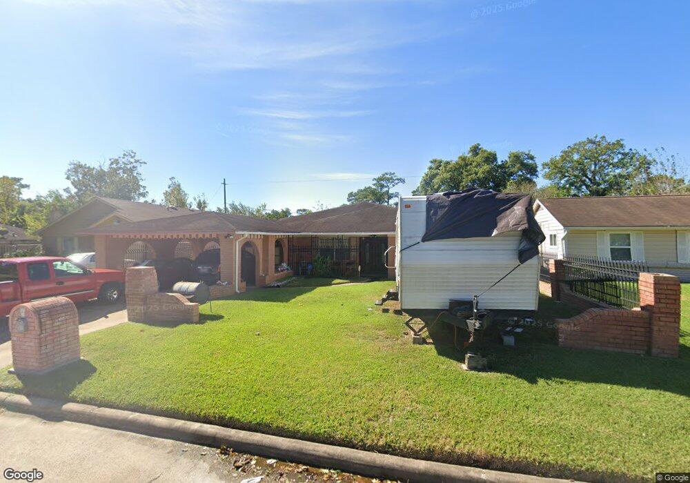 9811 Rebel Rd, Houston, TX 77016 - photo 1