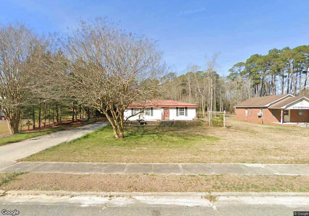 121 S Smith St, Claxton, GA 30417 - photo 1