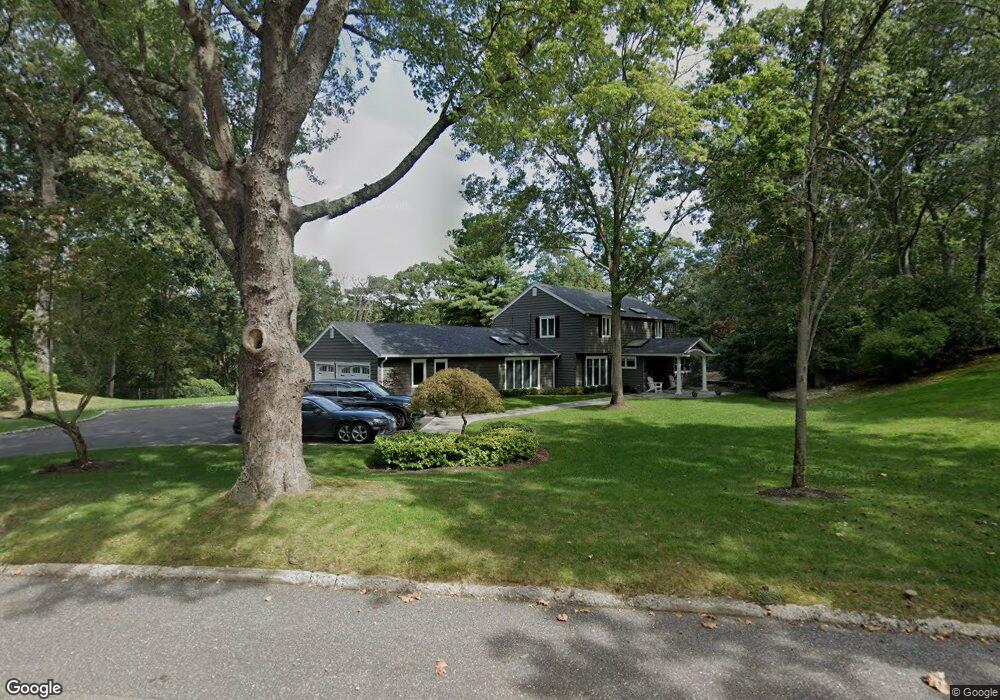 28 Rustic Gate Ln, Dix Hills, NY 11746 - photo 1