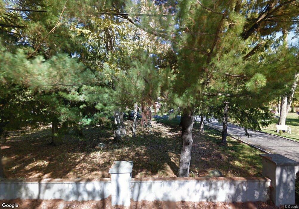 470 Elizabeth Rd, Yorktown Heights, NY 10598 - photo 1