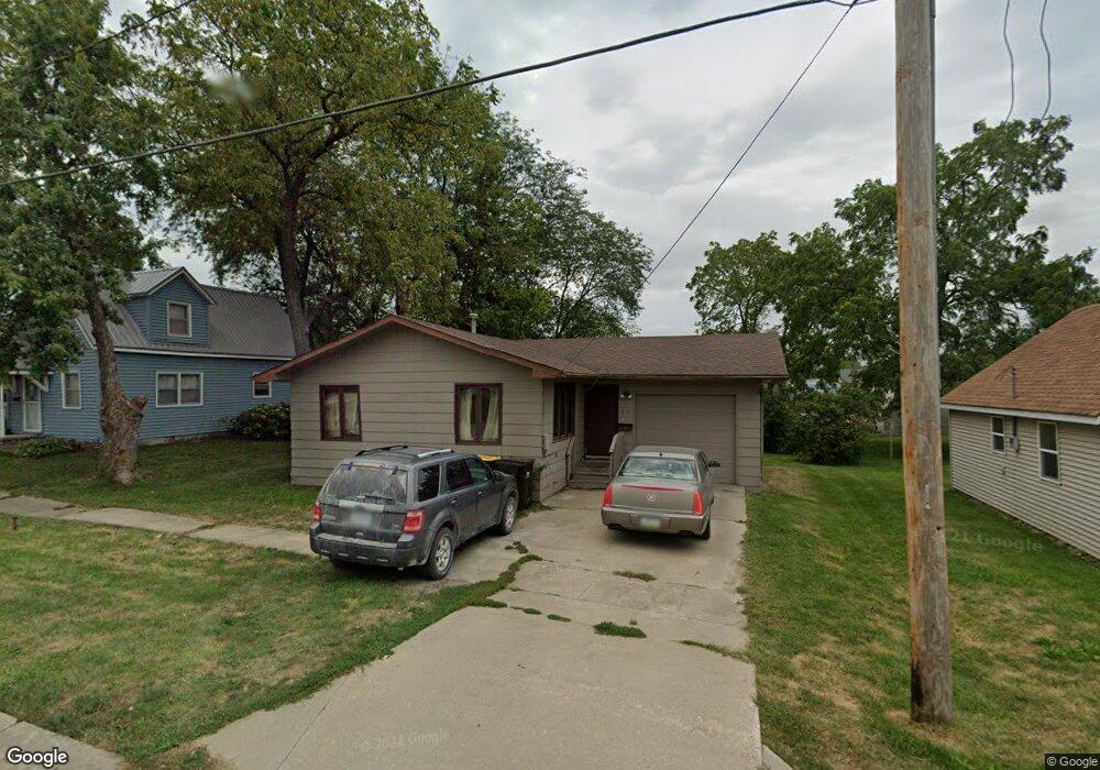 314 E Clay St, Osceola, IA 50213 - photo 1