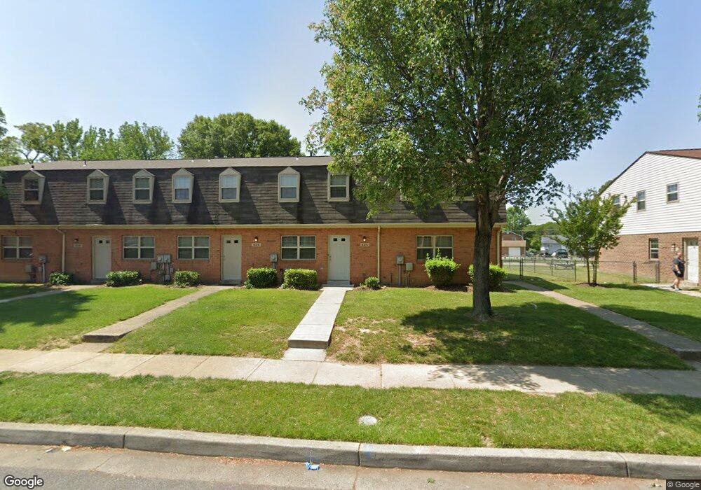 654 W Kingsway Rd, Middle River, MD 21220 - photo 1