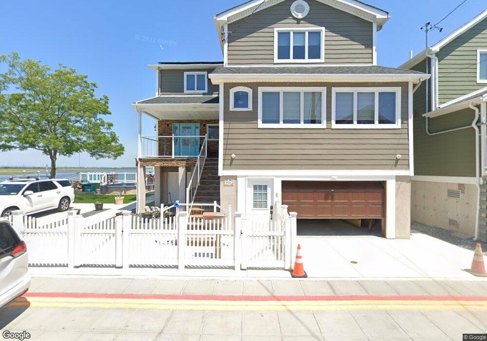 51 W 14th Rd, Broad Channel, NY 11693 - photo 1