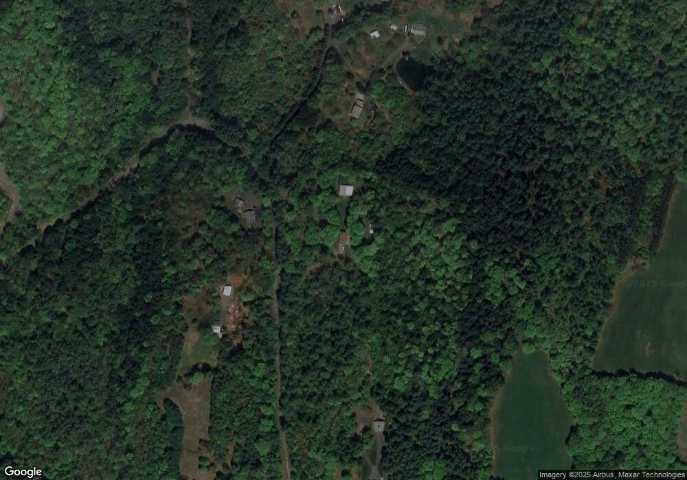 825 Wallace Rd, White River Junction, VT 05001 - photo 1