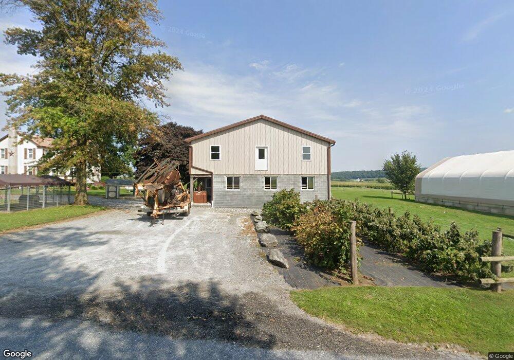 526 Strasburg Rd, Paradise, PA 17562 - photo 1