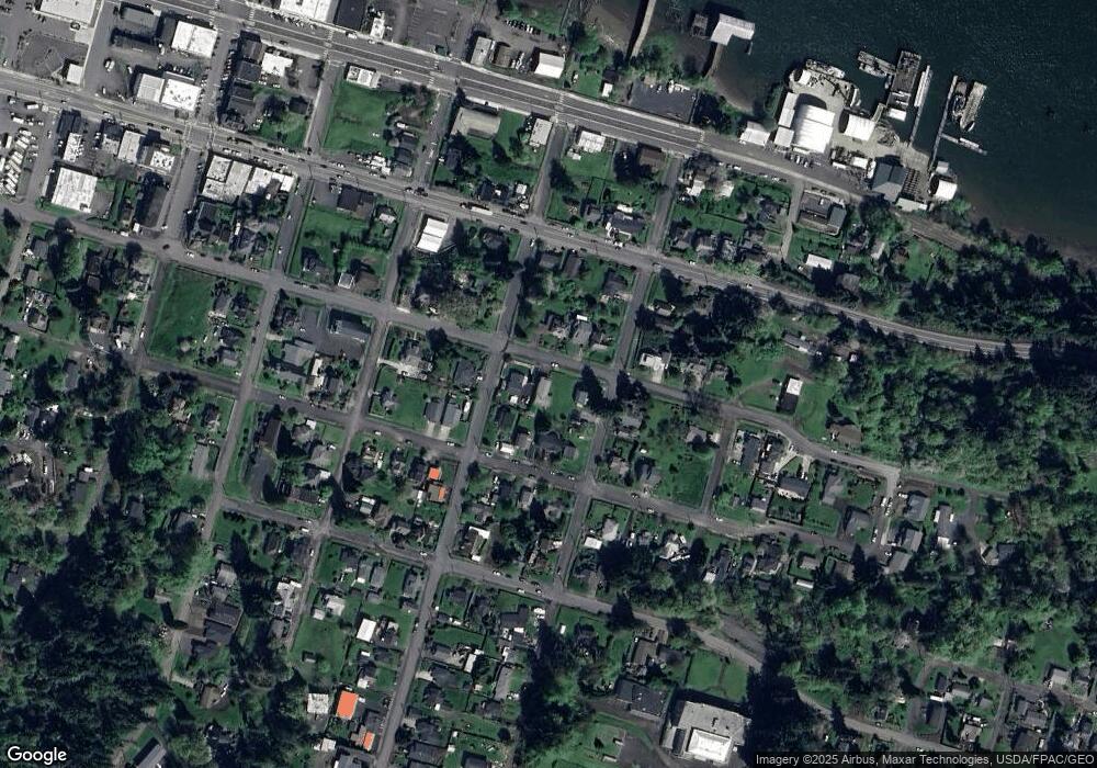 414 E C St, Rainier, OR 97048 - photo 1