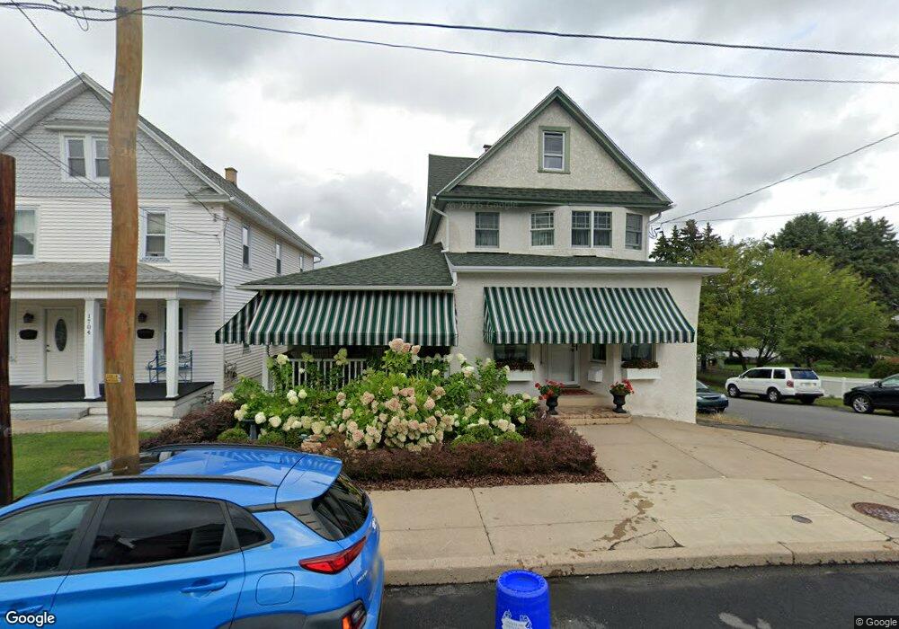 1702 Farr St, Scranton, PA 18504 - photo 1