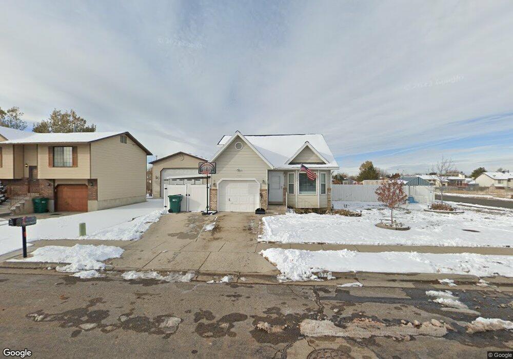 5711 S 3850 W, Roy, UT 84067 - photo 1