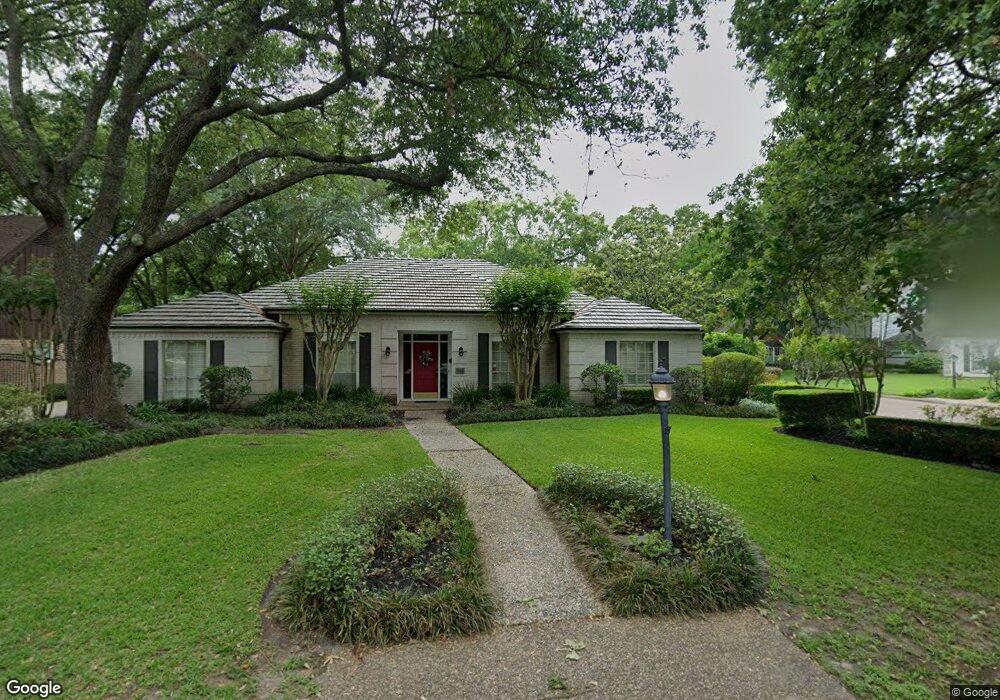 411 Yorkchester Dr, Houston, TX 77079 - photo 1