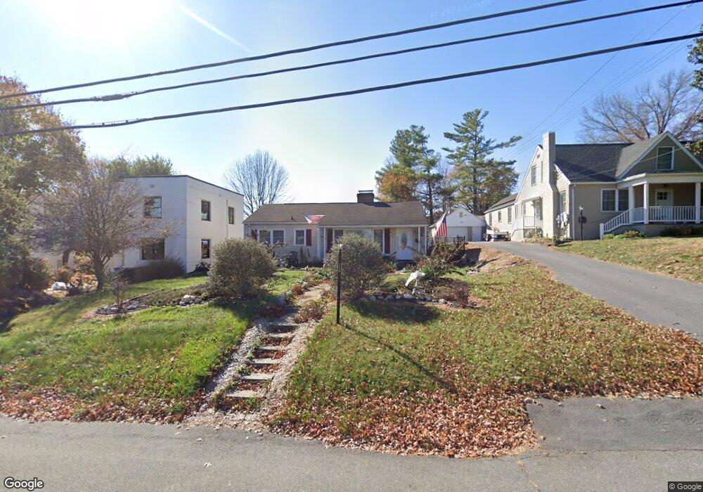 1910 W Main St, Waynesboro, VA 22980 - photo 1