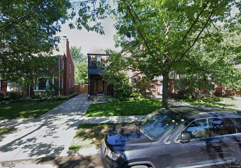 411 Moran Rd, Grosse Pointe Farms, MI 48236 - photo 1