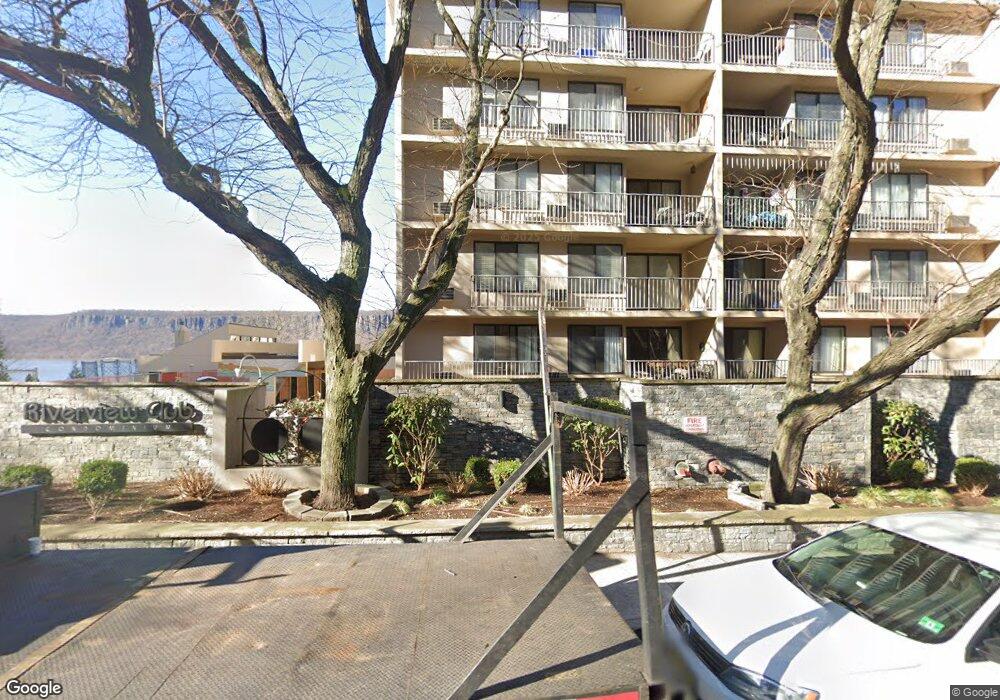 Riverview Club unit 10L, Yonkers, NY 10701 - photo 1