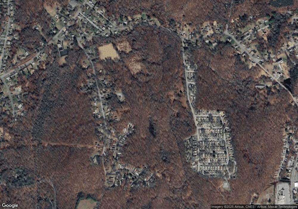 136 Hunters Rd unit 101, Norwich, CT 06360 - photo 1