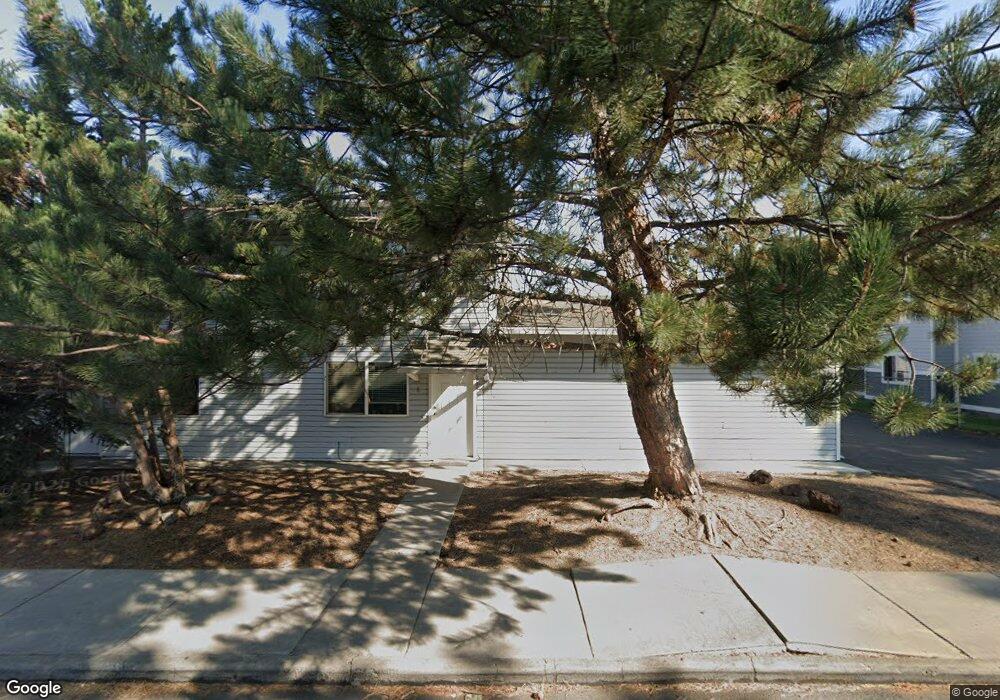 1634 SE Tempest Dr, Bend, OR 97702 - photo 1