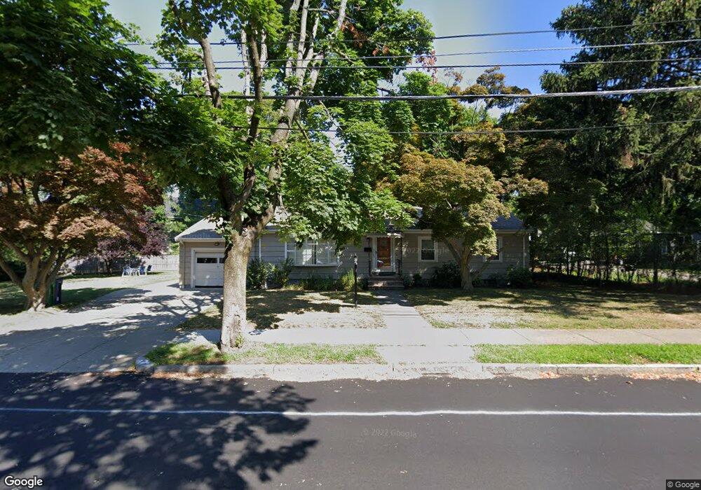 621 California St, Newtonville, MA 02460 - photo 1