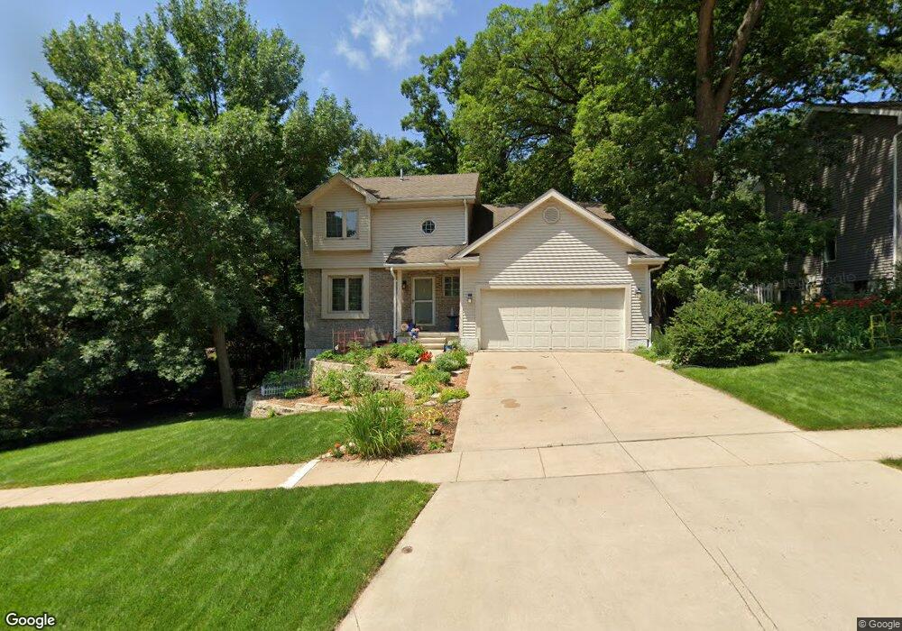 3406 Sycamore Ct NE, Cedar Rapids, IA 52402 - photo 1