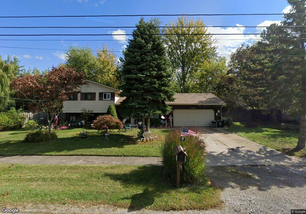 673 Maplewood Ave, Sheffield Lake, OH 44054 - photo 1