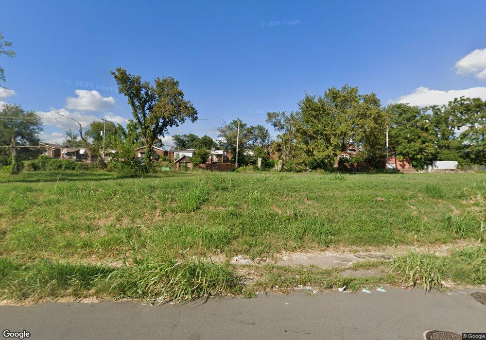 4823A Natural Bridge Ave, Saint Louis, MO 63115 - photo 1