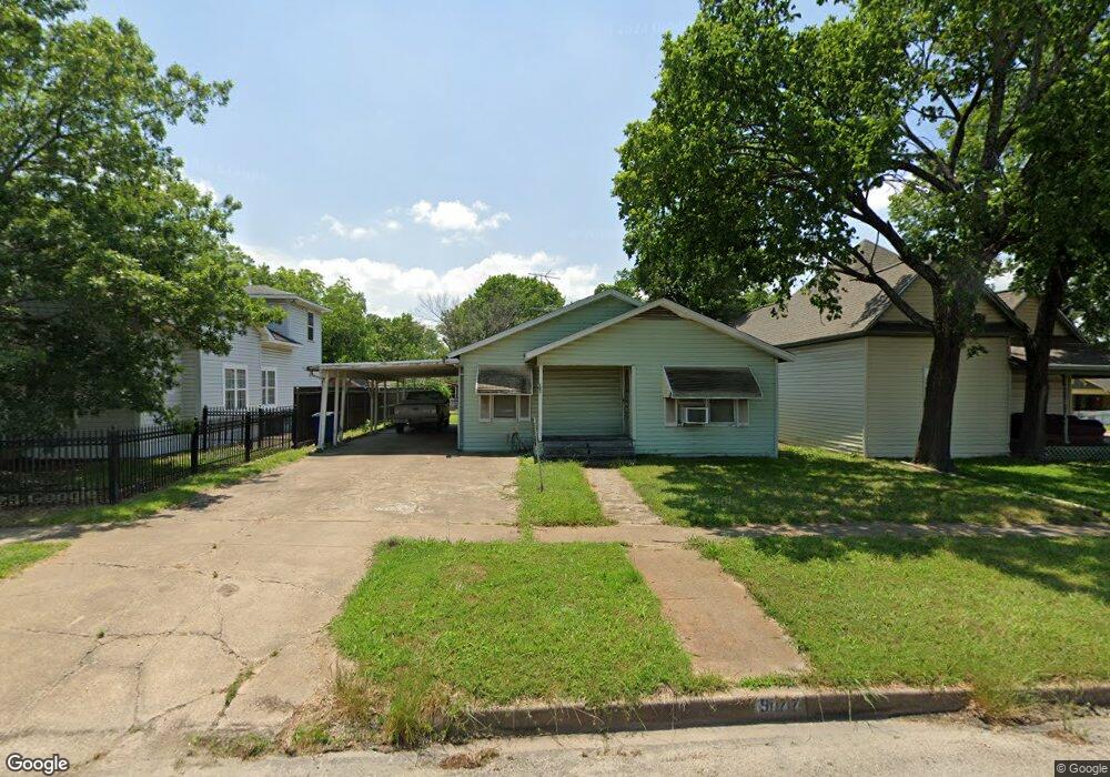 907 NW Main St, Ennis, TX 75119 - photo 1