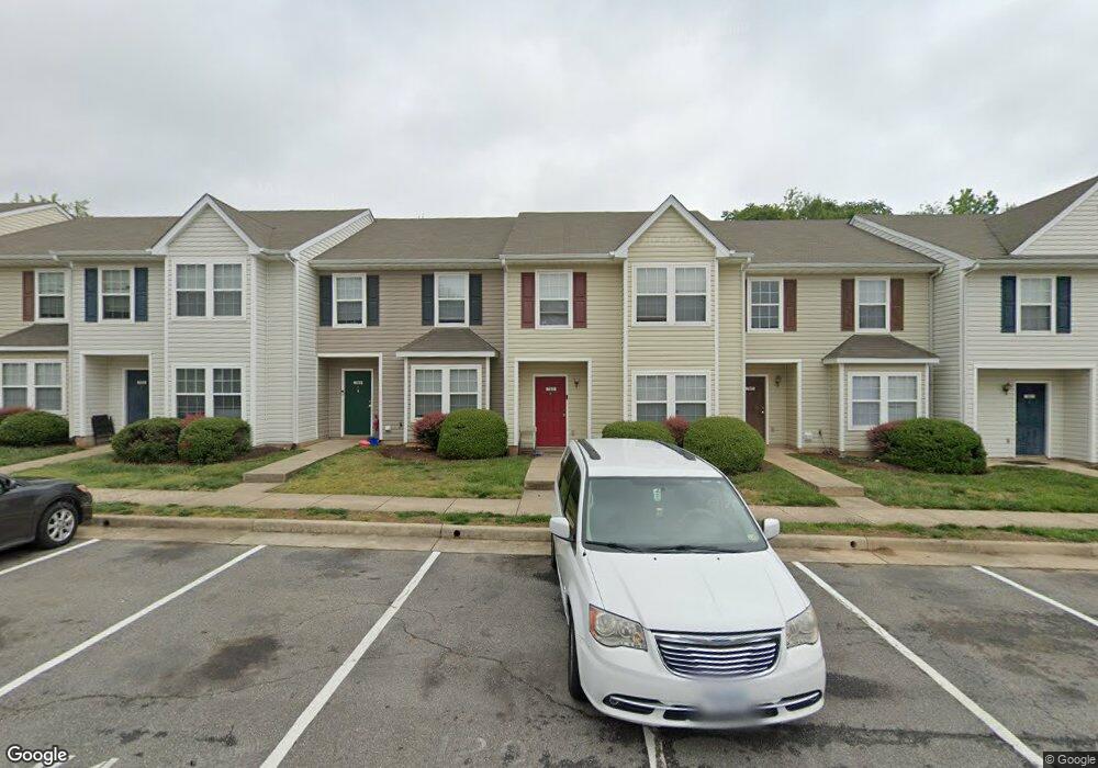 7117 Fairmont Ln unit 200, Fredericksburg, VA 22407 - photo 1