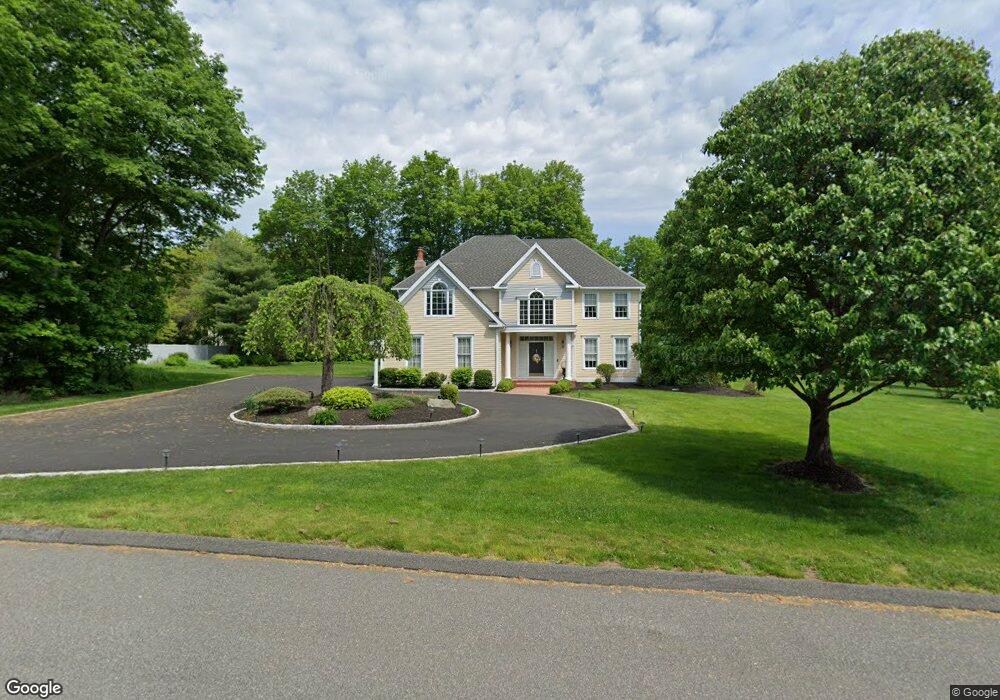 5 Wildfire Ln, Trumbull, CT 06611 - photo 1