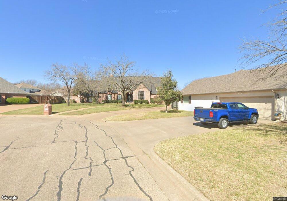 1102 Brook Ct, Cleburne, TX 76033 - photo 1