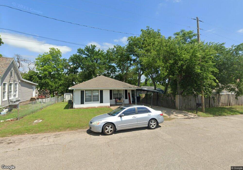 116 N Fairbanks Ave, Denison, TX 75020 - photo 1