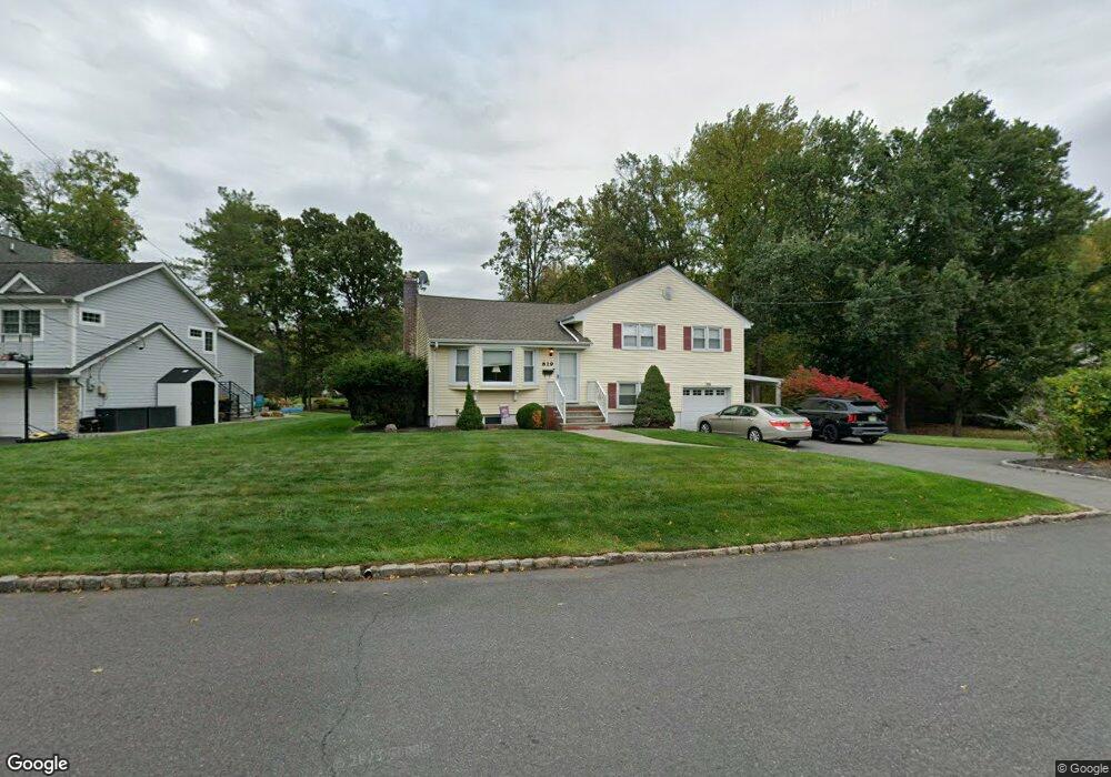 619 Ardsleigh Dr, Westfield, NJ 07090 - photo 1