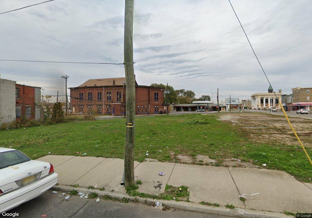 513 Chestnut St, Camden, NJ 08103 - photo 1