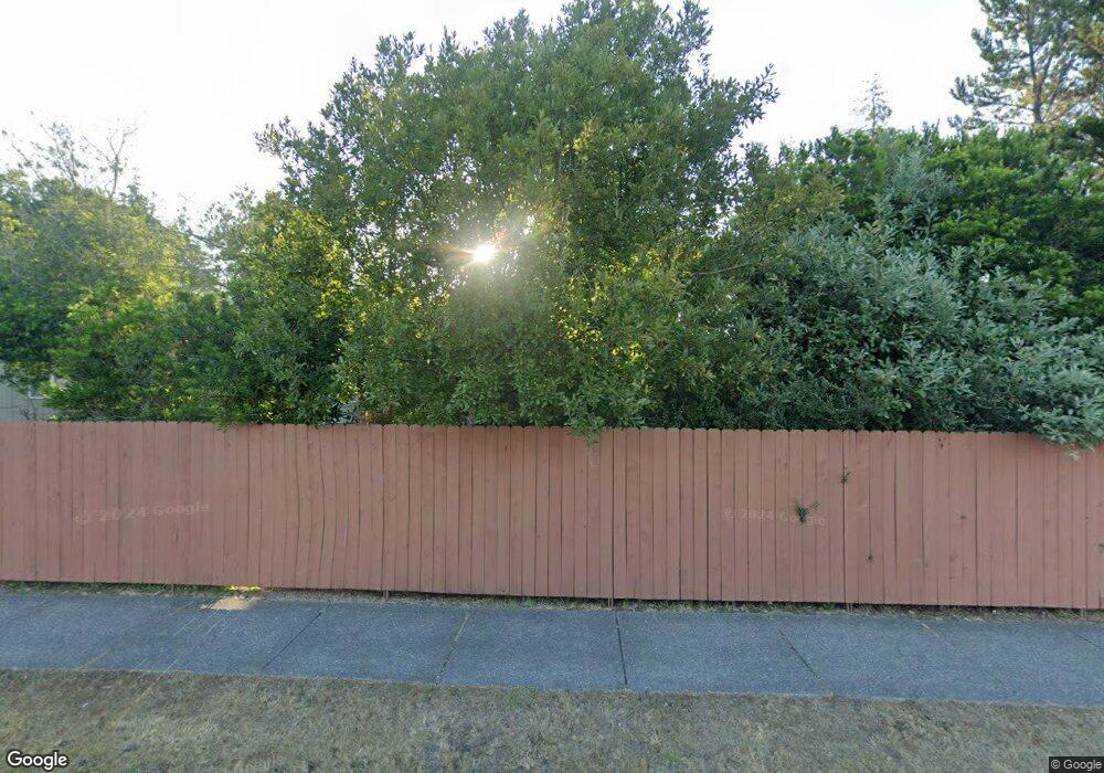 180 Outer Dr, Florence, OR 97439 - photo 1