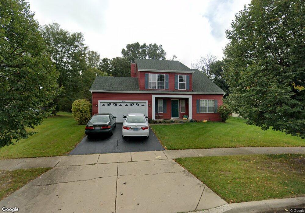 928 Cortney Dr, Carpentersville, IL 60110 - photo 1