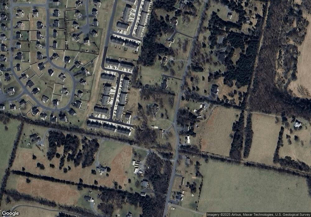 572 Quarry Rd, Bunker Hill, WV 25413 - photo 1