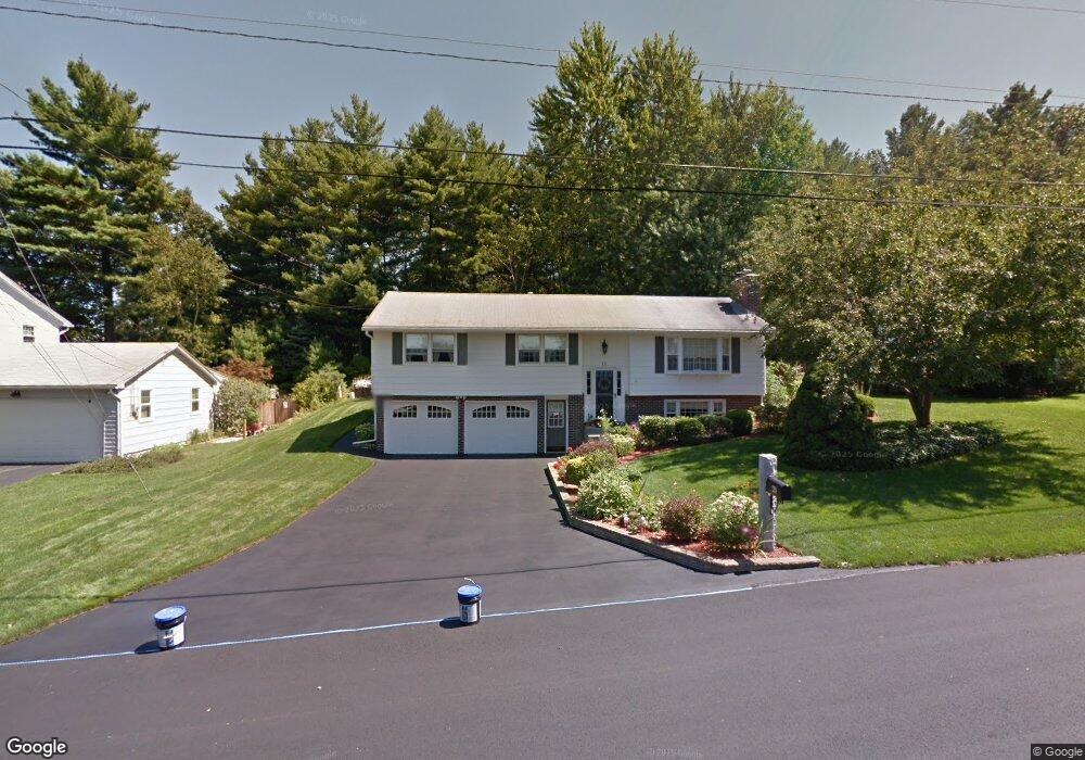 42 Cheyenne Dr, Nashua, NH 03063 - photo 1