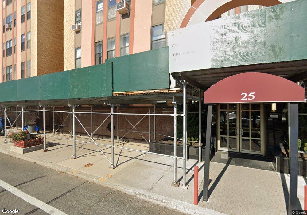 The Broadway unit 204, Long Beach, NY 11561 - photo 1