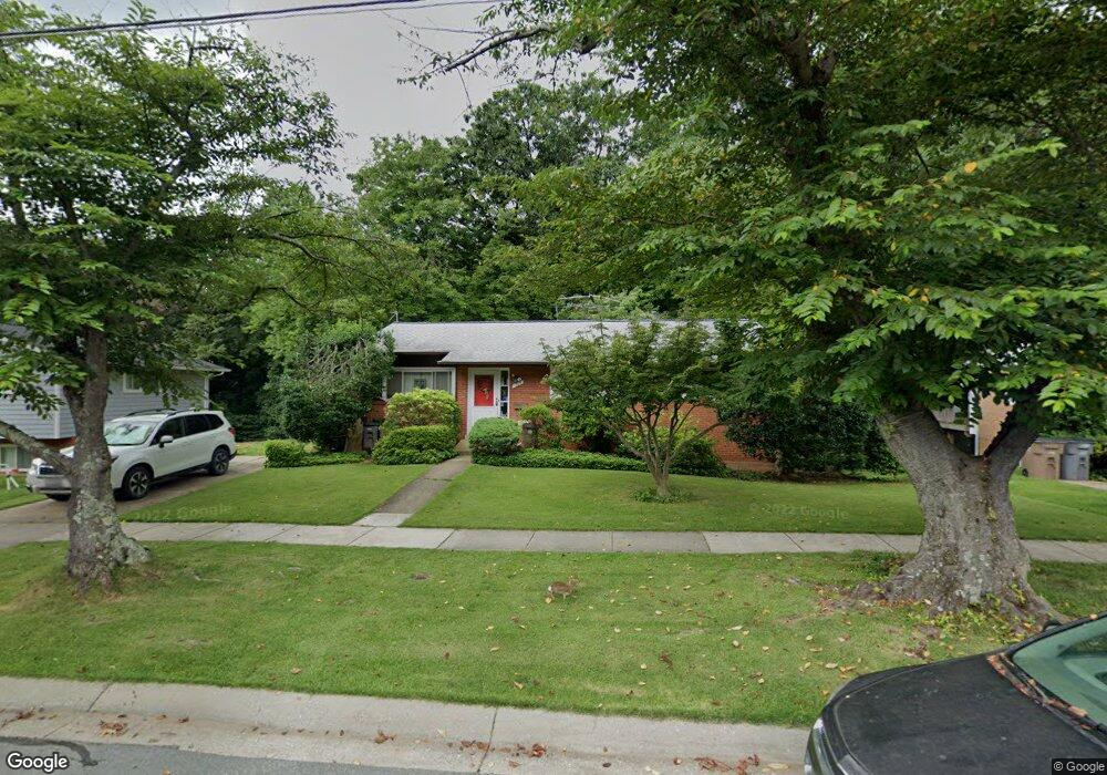 1713 Evelyn Dr, Rockville, MD 20852 - photo 1