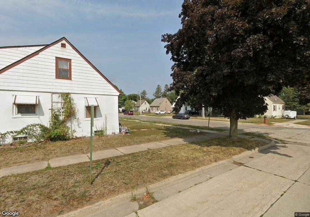 811 10th Ave SE, Austin, MN 55912 - photo 1