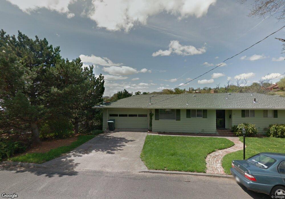 719 NW 6th St, Pendleton, OR 97801 - photo 1