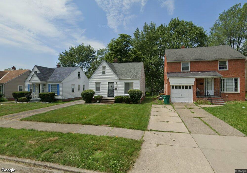 5118 Thomas St, Maple Heights, OH 44137 - photo 1