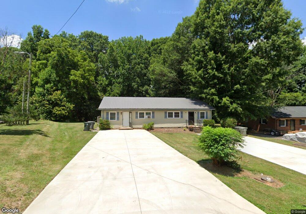 1100 Uwharrie St, Asheboro, NC 27203 - photo 1