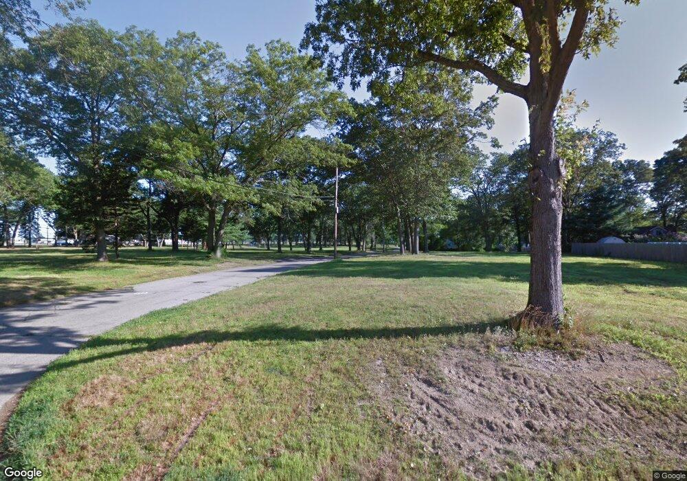 85 Gayton Ave, Warwick, RI 02889 - photo 1