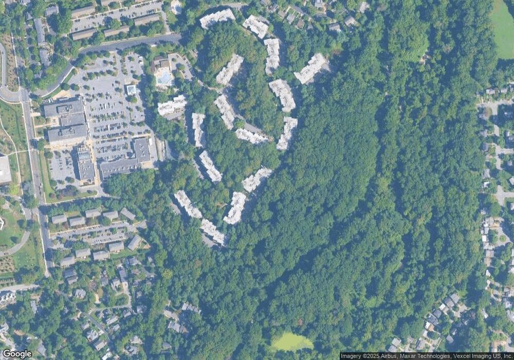 4960 Sentinel Dr, Bethesda, MD 20816 - photo 1