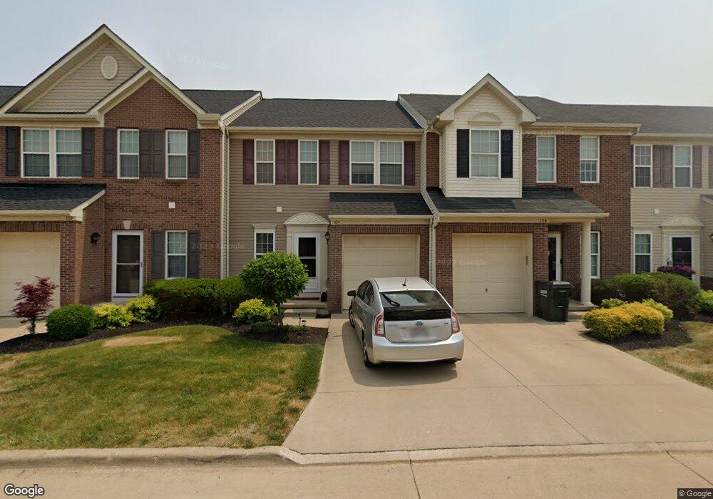 104 Pebble Ct, Berea, OH 44017 - photo 1