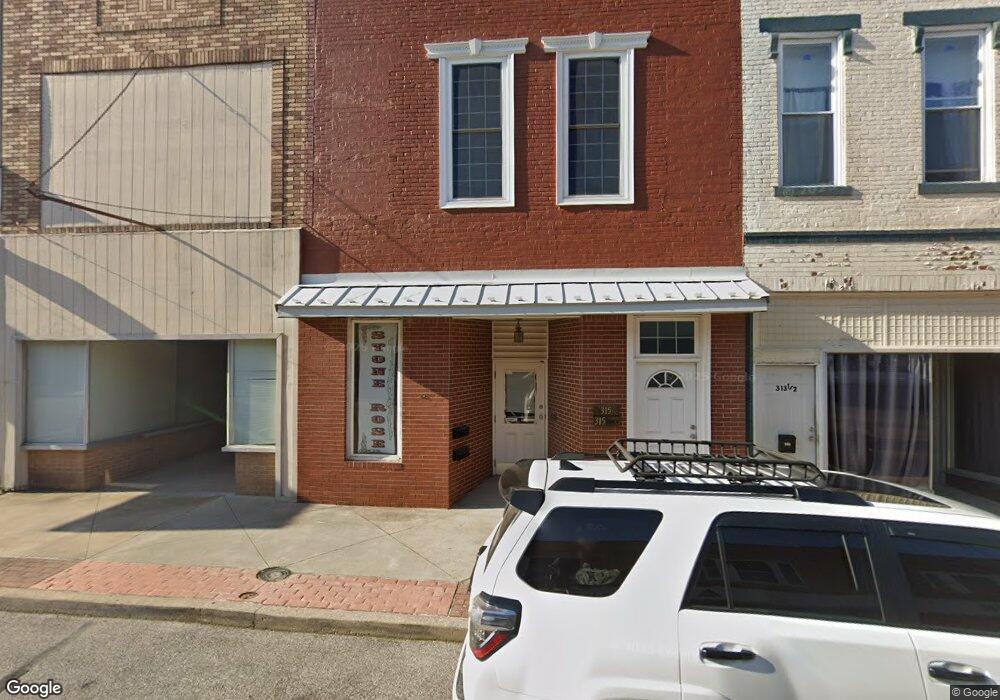 315 E Main St unit Apartment1Studio, Washington, IN 47501 - photo 1