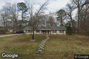 1812 Elmwood Dr, Demopolis, AL 36732